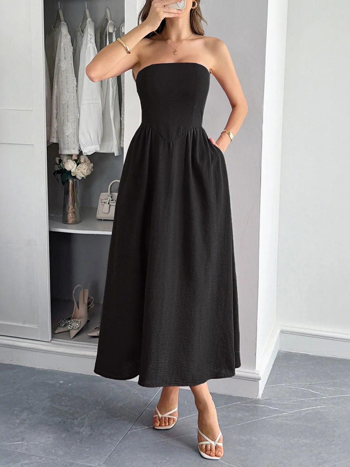Strapless A-line midi dress with pockets front view