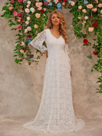 V-neck lace dress detail