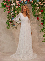 V-neck lace dress detail