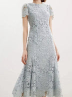 Elegant short sleeve lace dress detail