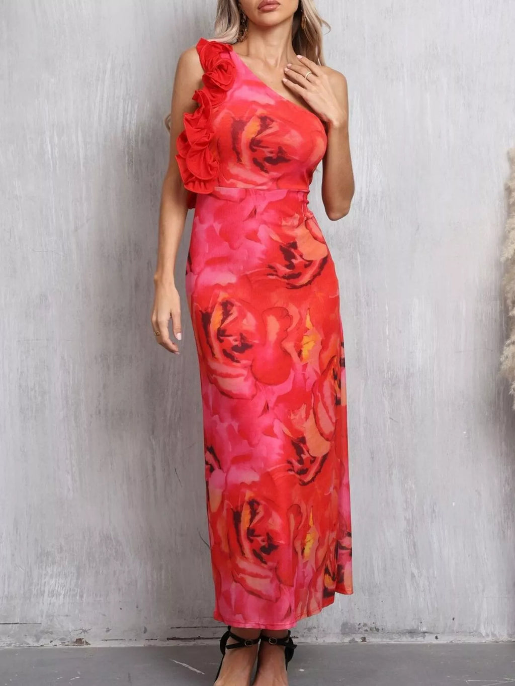 Floral one shoulder ruffle dress detail