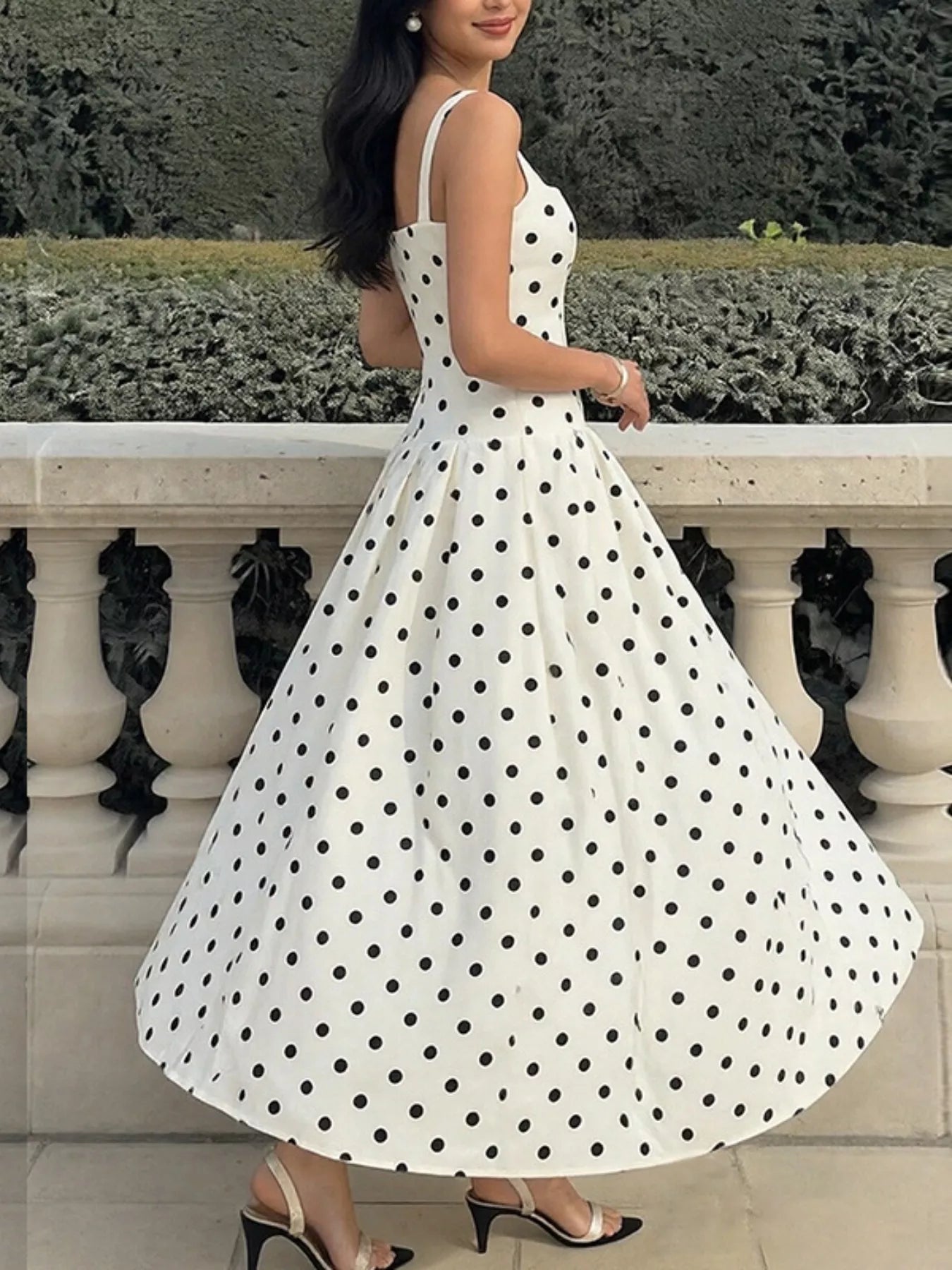 Polka-dot maxi dress square-neck detail