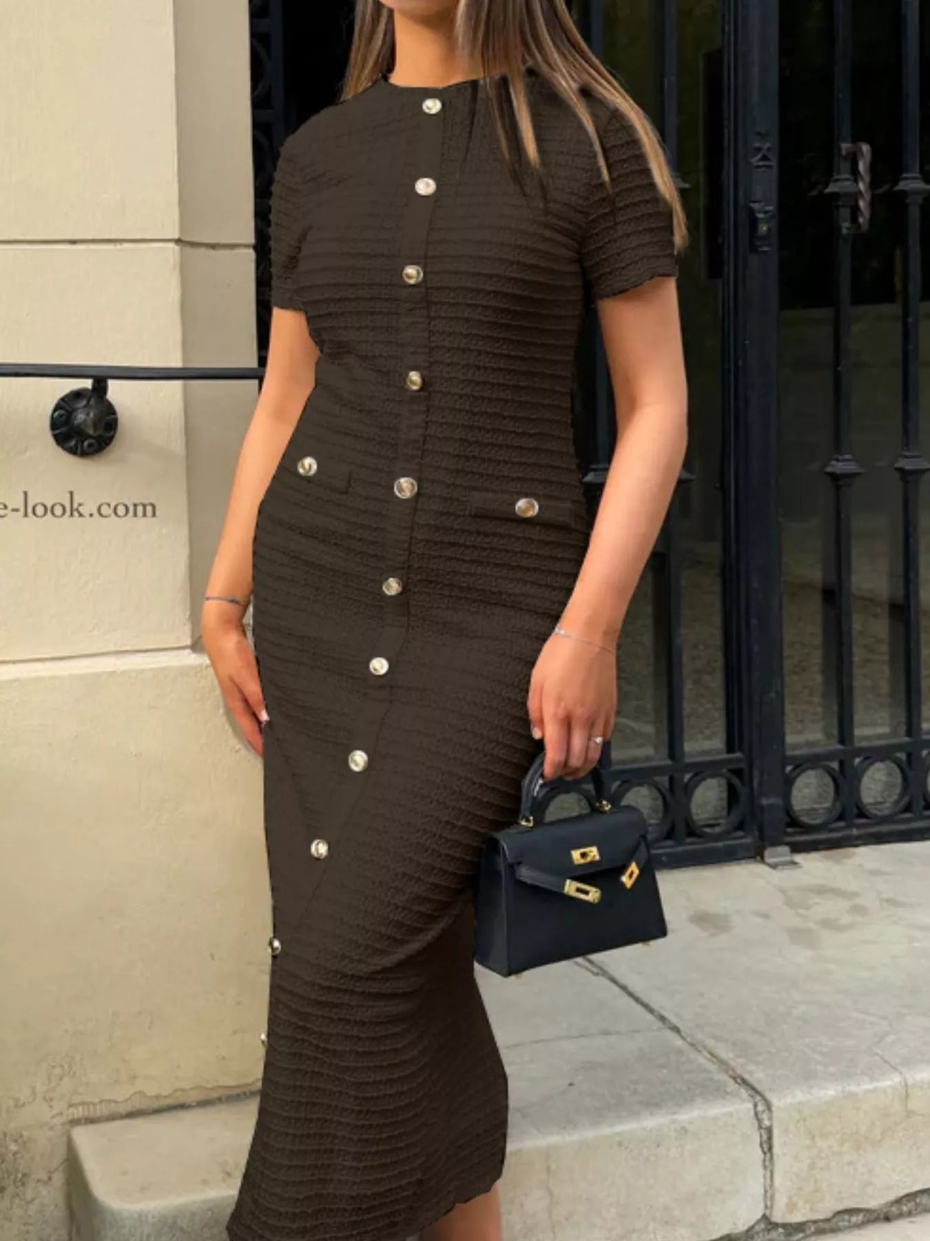 Elegant short sleeve midi dress styling