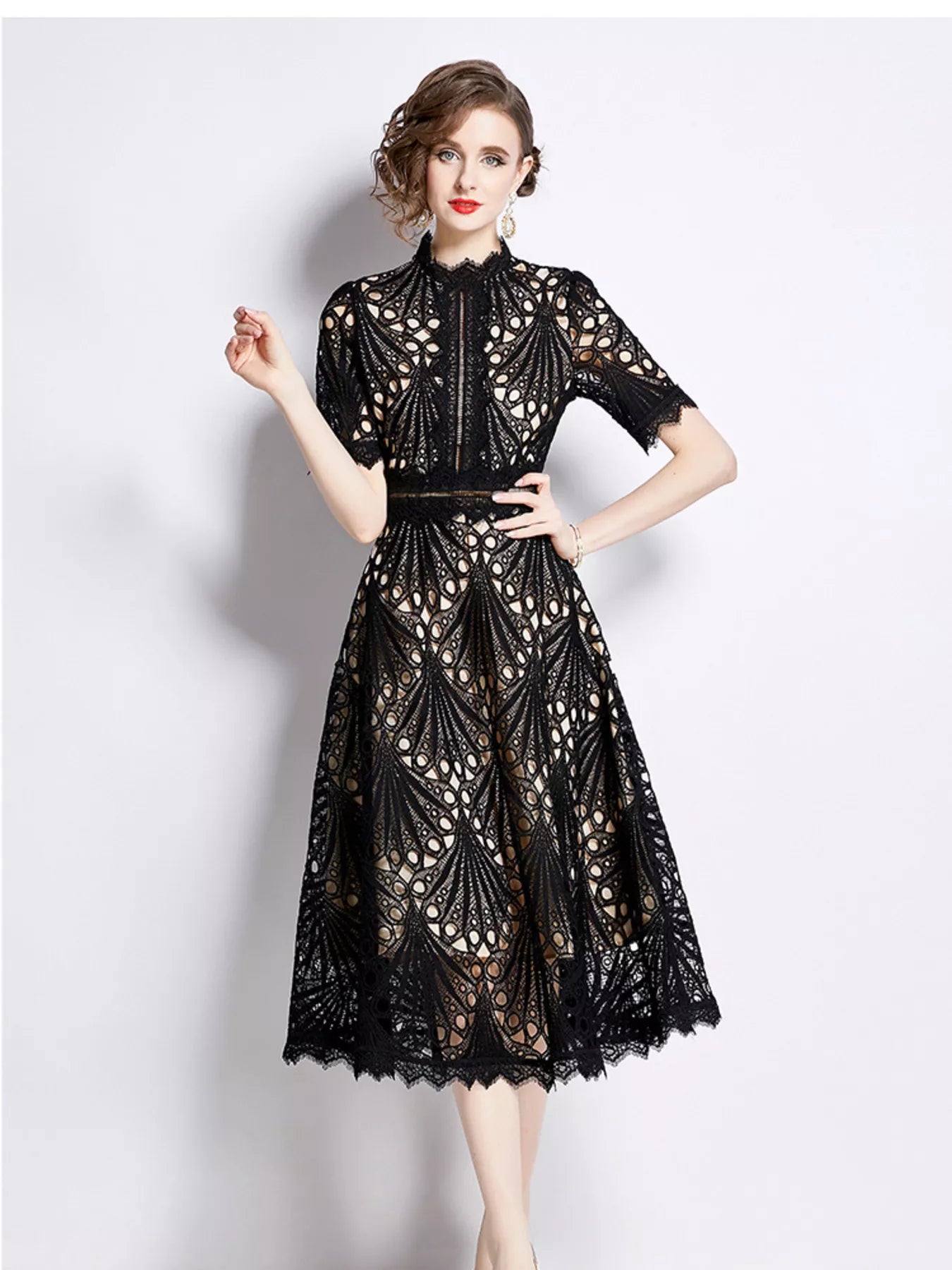 Plus Size Lace Midi Dress with Short Sleeves – alternate view 3